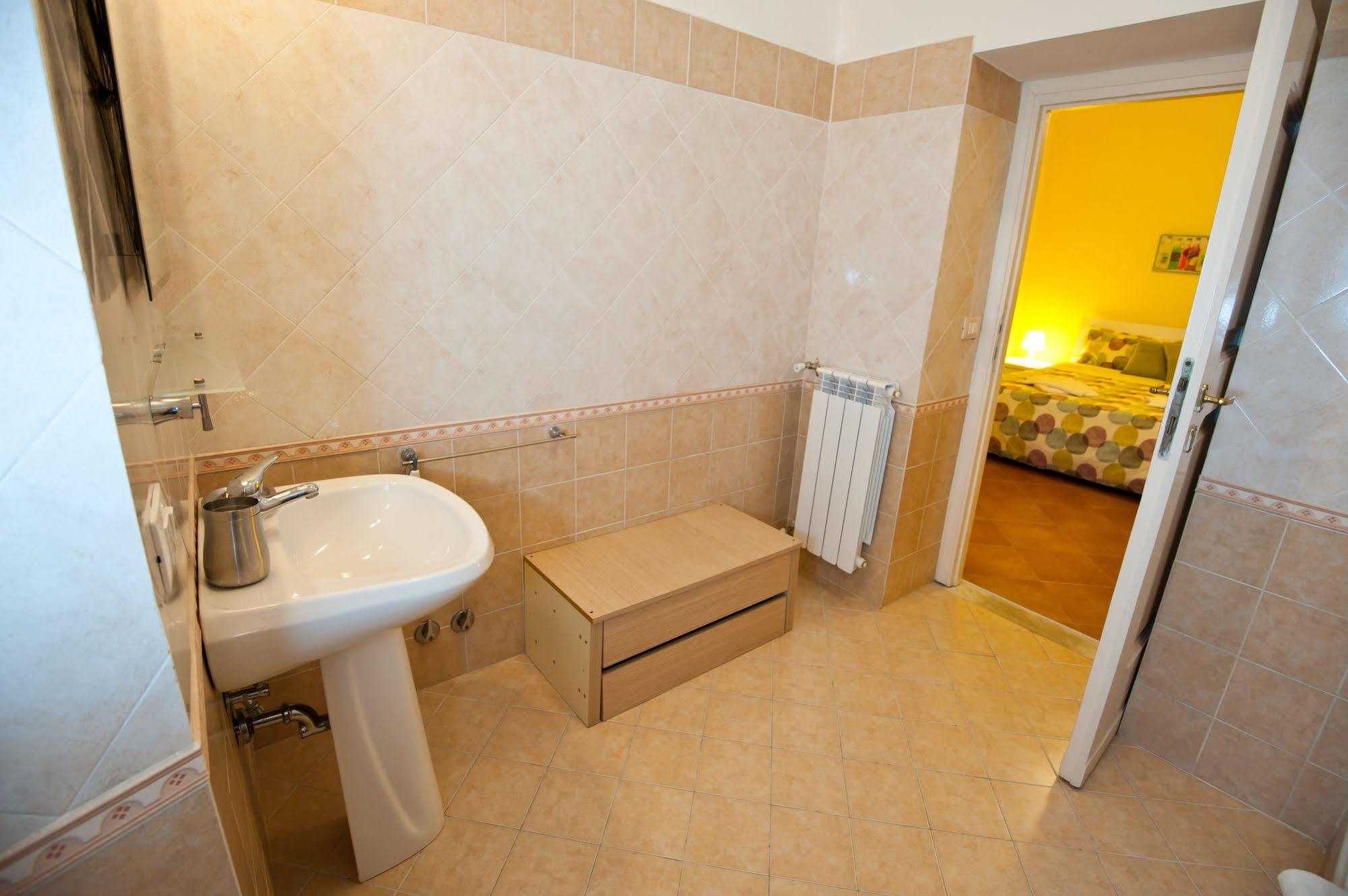 Rome Services Porta Castello Ngoại thất bức ảnh